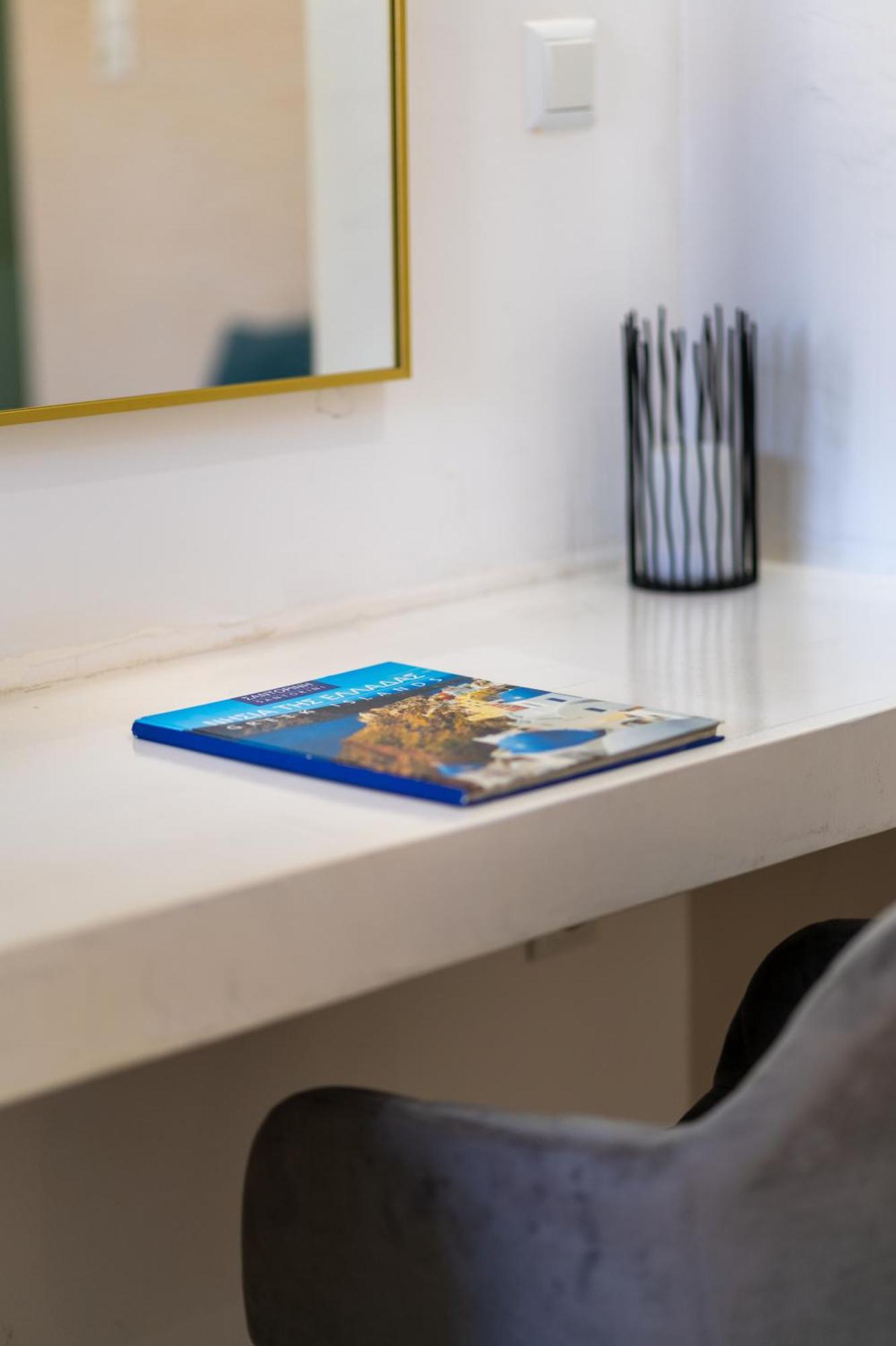 Oasis Suites Fira Fira (Santorini) Zewnętrze zdjęcie